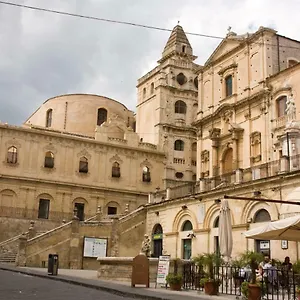 Al Dammusino Noto