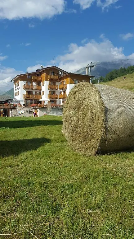 Albergo Bucaneve Campodolcino Hotel
